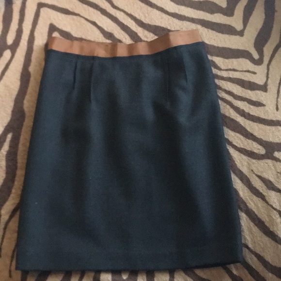 LOFT Dresses & Skirts - ❗️CLOSET CLEAR OUT❗️ LOFT Ribbon Pencil Skirt